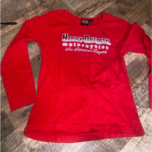 HD bundle of 2 good condition long sleeve shirts.Size Medium check out my closet - Picture 2 of 10